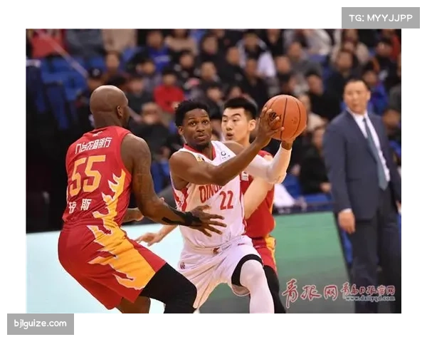 江苏南钢四人得分上双轻取上海 琼斯18+7+7盘活全队